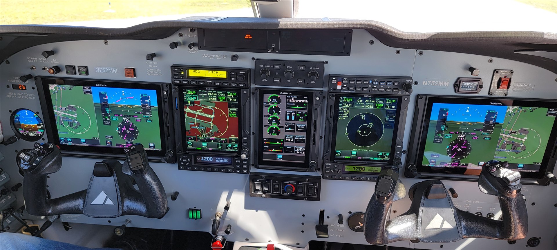 Piper PA-46 panel