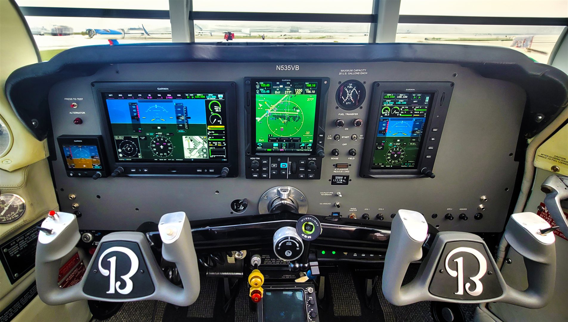 Beechcraft Bonanza V35 Panel